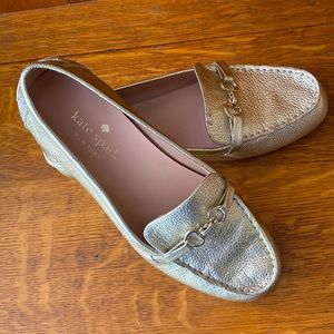 Kate Spade New York size 6.5 gold shoes